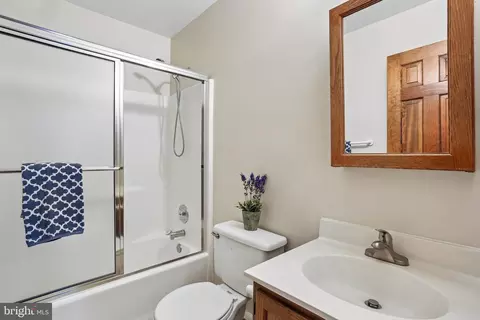 Bath - 110 Summit Hall Rd, Gaithersburg, MD 20877 photo 1 of 4
