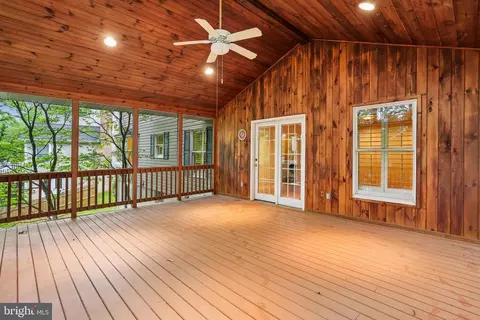 Exterior - 110 Summit Hall Rd, Gaithersburg, MD 20877 photo 8 of 19
