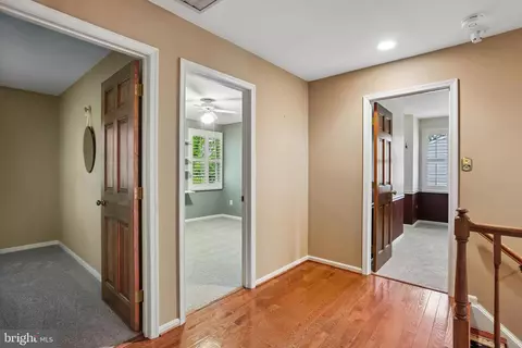 Entry Way - 110 Summit Hall Rd, Gaithersburg, MD 20877 photo 5 of 8