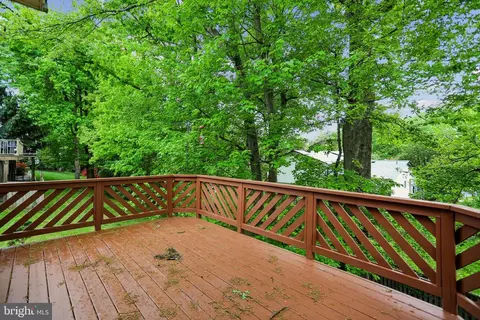 Exterior - 110 Summit Hall Rd, Gaithersburg, MD 20877 photo 18 of 19