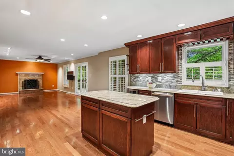 Kitchen - 110 Summit Hall Rd, Gaithersburg, MD 20877 photo 4 of 4