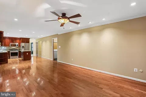 Living - 110 Summit Hall Rd, Gaithersburg, MD 20877 photo 4 of 10