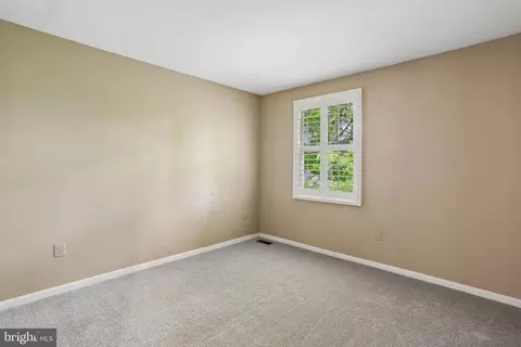 Bedroom - 110 Summit Hall Rd, Gaithersburg, MD 20877 photo 6 of 7