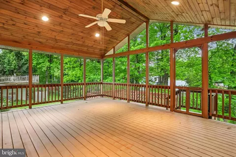 Exterior - 110 Summit Hall Rd, Gaithersburg, MD 20877 photo 3 of 19