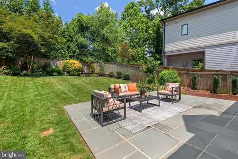 Exterior - 629 Potomac Ave, Silver Spring, MD 20910 photo 4 of 5