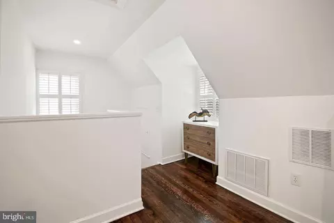 Entry Way - 629 Potomac Ave, Silver Spring, MD 20910 photo 1 of 2