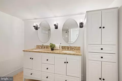 Bath - 629 Potomac Ave, Silver Spring, MD 20910 photo 3 of 4