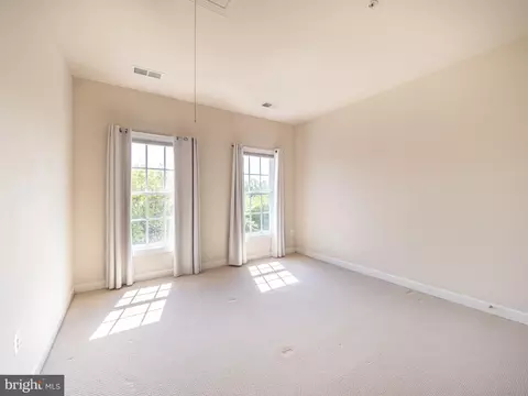 Bedroom - 30 Sharpstead Ln, Gaithersburg, MD 20878 photo 1 of 6