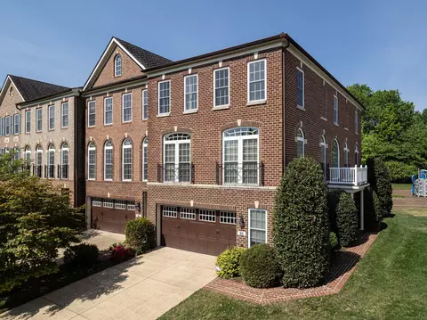 30 Sharpstead Ln, Gaithersburg, MD 20878