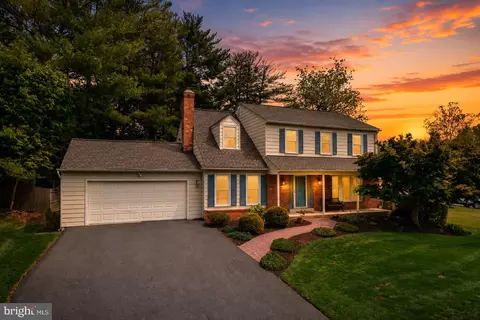 1429 Longhill Dr, Rockville, MD 20854