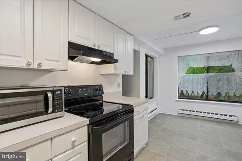 Kitchen - 15210 Elkridge Way #91-2E, Silver Spring, MD 20906 photo 1 of 6