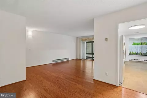 Living - 15210 Elkridge Way #91-2E, Silver Spring, MD 20906 photo 6 of 9