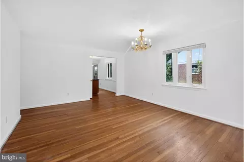 Living - 4068 Adams Dr, Silver Spring, MD 20902 photo 3 of 9