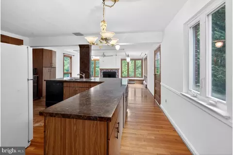 Kitchen - 4068 Adams Dr, Silver Spring, MD 20902 photo 1 of 2