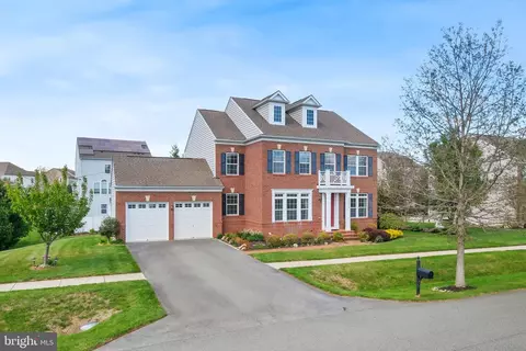 17511 Toboggan Ln, Rockville, MD 20855