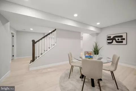 Entry Way - 601 Ray Dr, Silver Spring, MD 20910 photo 13 of 13