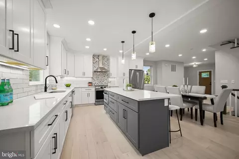 Kitchen - 601 Ray Dr, Silver Spring, MD 20910 photo 2 of 6