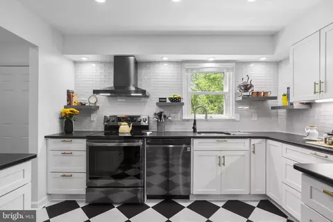 Kitchen - 14408 Culp Ct, Silver Spring, MD 20905 photo 5 of 6