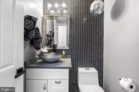 Bath - 14408 Culp Ct, Silver Spring, MD 20905 photo 1 of 5