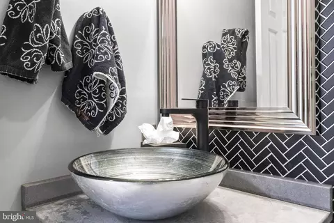 Bath - 14408 Culp Ct, Silver Spring, MD 20905 photo 2 of 5