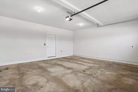 Entry Way - 102 Allen Ln, Poolesville, MD 20837 photo 18 of 18