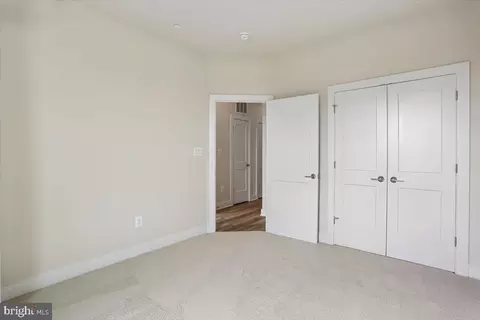 Bedroom - 102 Allen Ln, Poolesville, MD 20837 photo 4 of 6
