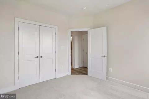 Bedroom - 102 Allen Ln, Poolesville, MD 20837 photo 6 of 6