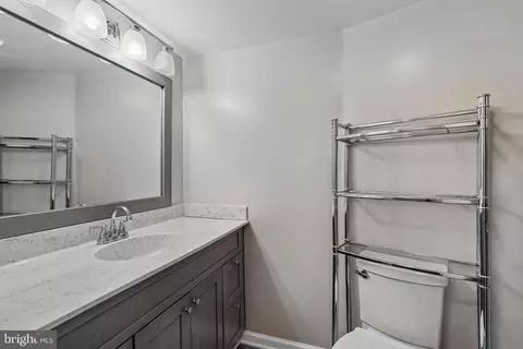 15107 Interlachen Dr #2-303, Silver Spring, MD 20906 photo 10