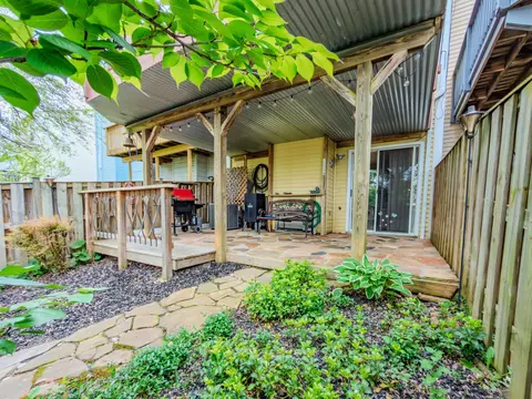 870 Bayridge Dr, Gaithersburg, MD 20878