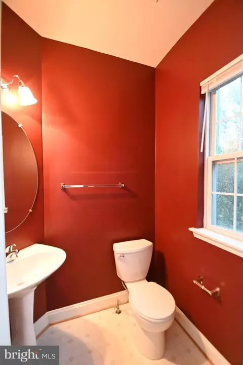 Bath - 2133 Clark Pl, Silver Spring, MD 20902 photo 1 of 4