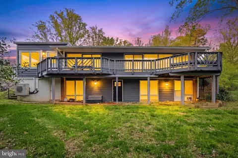 9416 Holbrook Ln, Potomac, MD 20854