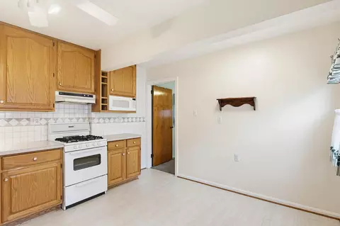 Kitchen - 12007 Saint Dunston Ln, Silver Spring, MD 20906 photo 2 of 3