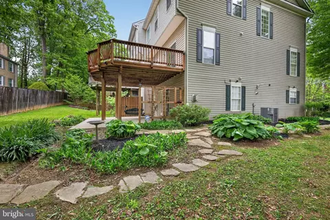 Exterior - 2015 Wheaton Haven Ct W, Silver Spring, MD 20902 photo 5 of 5