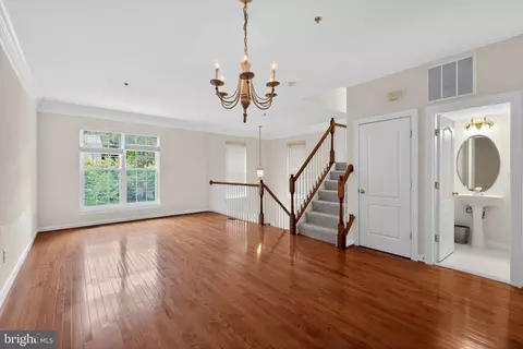 Living - 2015 Wheaton Haven Ct W, Silver Spring, MD 20902 photo 3 of 6