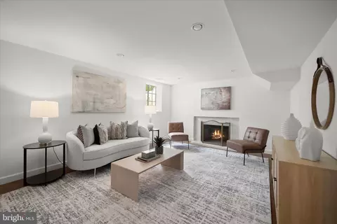 Living - 10318 Parkman Rd, Silver Spring, MD 20903 photo 4 of 4