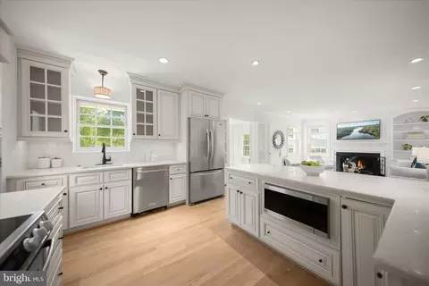 Kitchen - 10318 Parkman Rd, Silver Spring, MD 20903 photo 2 of 4