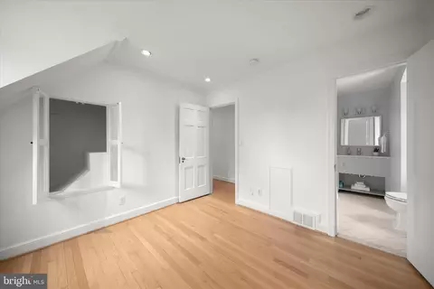 Bedroom - 10318 Parkman Rd, Silver Spring, MD 20903 photo 5 of 6