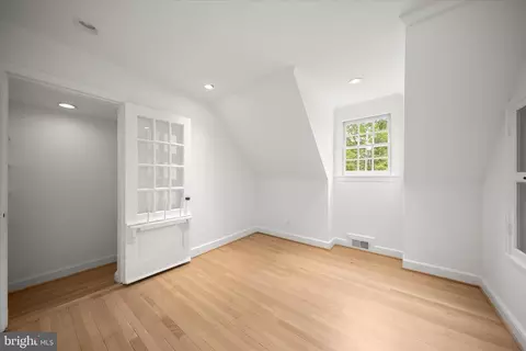Bedroom - 10318 Parkman Rd, Silver Spring, MD 20903 photo 6 of 6