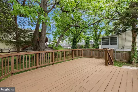 Exterior - 1507 Jasper St, Silver Spring, MD 20902 photo 8 of 11