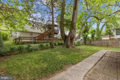 Exterior - 1507 Jasper St, Silver Spring, MD 20902 photo 7 of 11