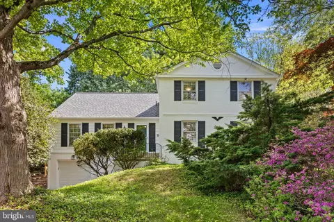 7018 Old Cabin Ln, North Bethesda, MD 20852