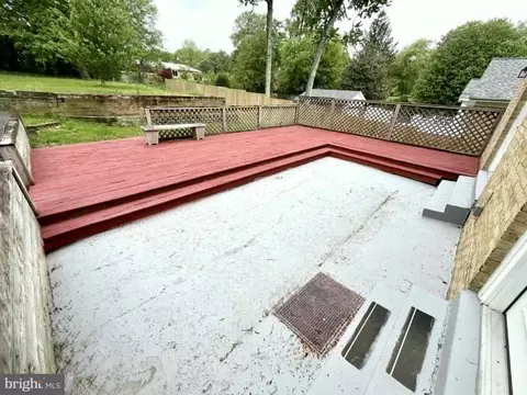 Exterior - 13608 Creekside, Silver Spring, MD 20904 photo 6 of 10