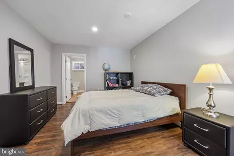 Bedroom - 10410 Gary Rd, Potomac, MD 20854 photo 10 of 11