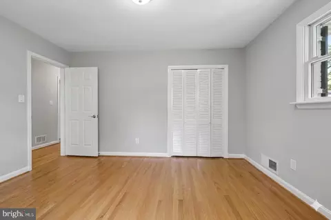 Bedroom - 10410 Gary Rd, Potomac, MD 20854 photo 8 of 11