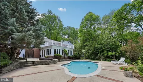 10410 Gary Rd, Potomac, MD 20854