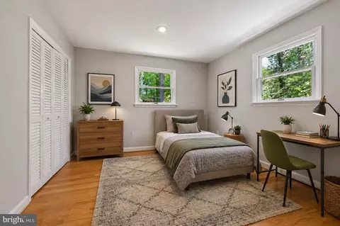 Bedroom - 10410 Gary Rd, Potomac, MD 20854 photo 6 of 11