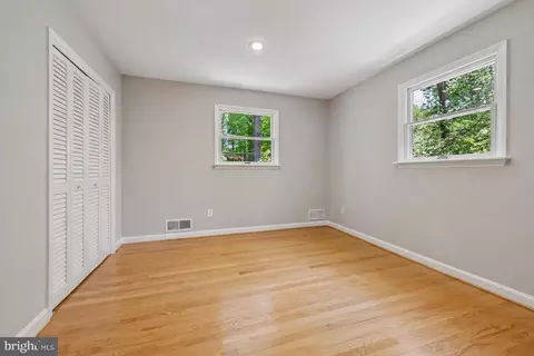 Bedroom - 10410 Gary Rd, Potomac, MD 20854 photo 7 of 11