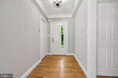 Entry Way - 10410 Gary Rd, Potomac, MD 20854 photo 1 of 3