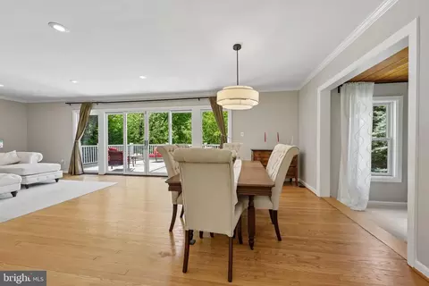 Dining - 10410 Gary Rd, Potomac, MD 20854 photo 3 of 3