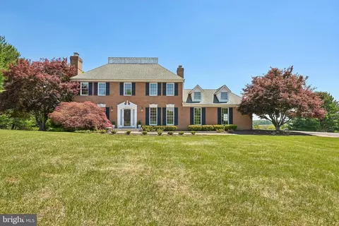 23021 Wild Hunt Dr, Gaithersburg, MD 20882